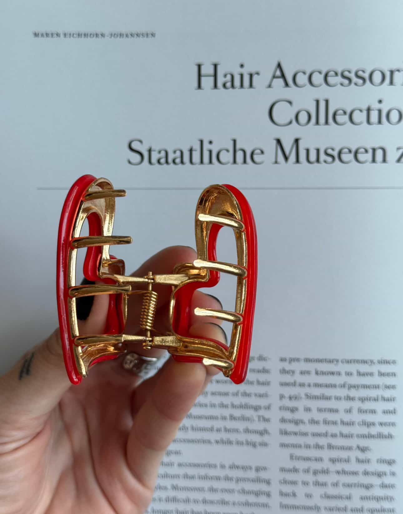 The Amore Clip
