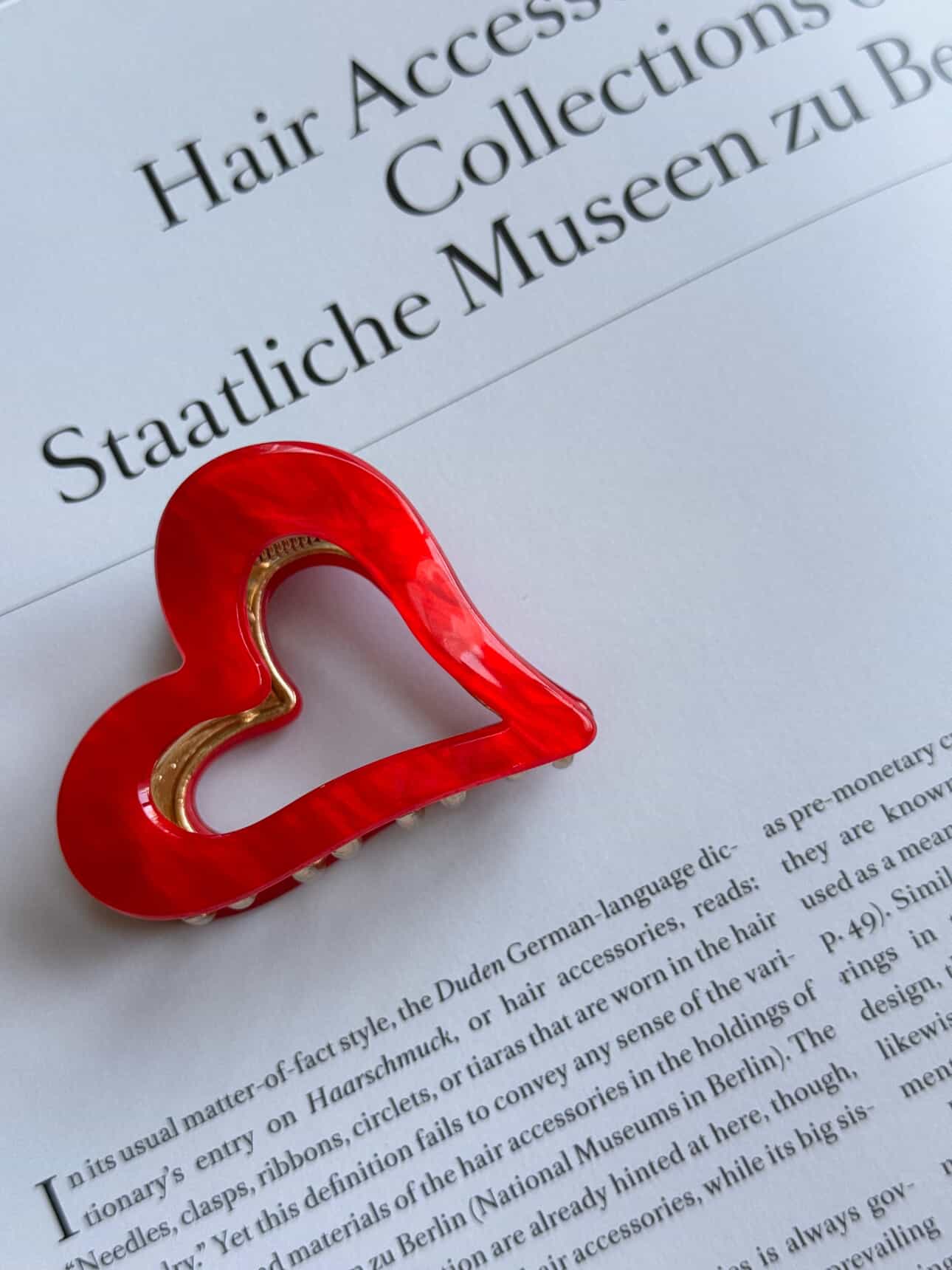 The Amore Clip